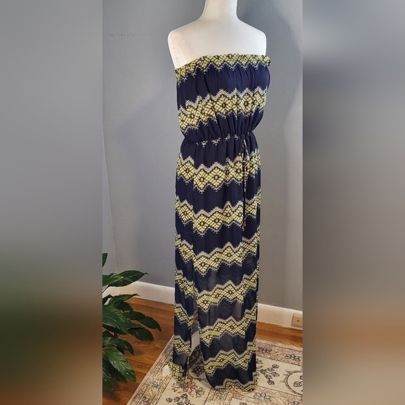 City Triangles Strapless Side Slit Partially Lined Sheer Overlay Maxi - Size M - Picture 2 of 15